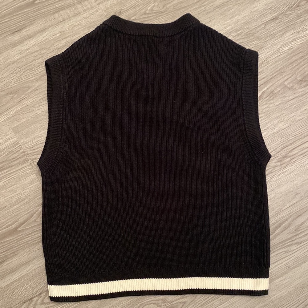 Forever 21 Contrast-Hem Sweater Vest Size S - Picture 8 of 9